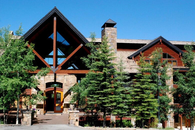 Bear Creek Lodge