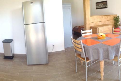 Apartamento Studio Avec Piscine Partagee Terrasse Et Wifi A Porto Vecchio