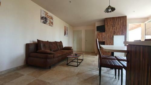 Hostal Domaine Du Cardou