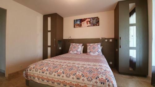 Hostal Domaine Du Cardou