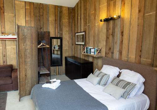 Hostal Gites Le Clos Des Oliviers