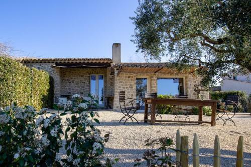 Hostal Gites Le Clos Des Oliviers