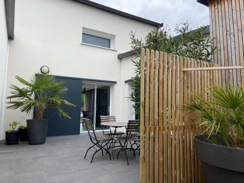 Le Toucan Calme Et Proximit� Mer