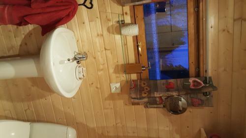 Ma Roulotte Sous Les Ch�nes "la Passionn�e"