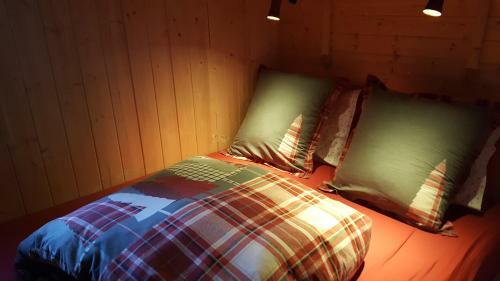 Ma Roulotte Sous Les Ch�nes "la Passionn�e"