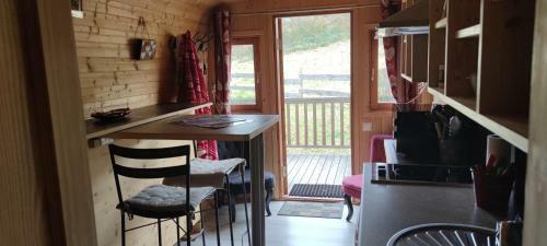 Ma Roulotte Sous Les Ch�nes "la Passionn�e"
