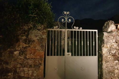 La Petite Maison Dans Le Maquis
