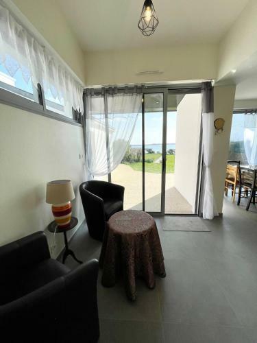 Maison de Charme Vue Mer 180 R�nov�e Acc�s Plage