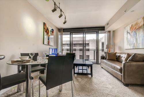 Apartamentos Churchill At Newseum Residences