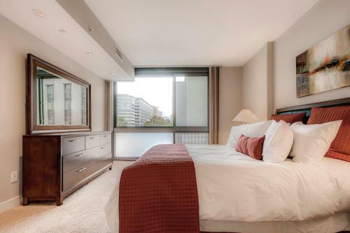 Apartamentos Churchill At Newseum Residences