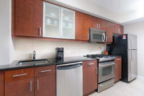 Apartamentos Churchill At Newseum Residences