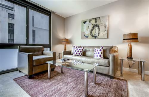 Apartamentos Churchill At Newseum Residences