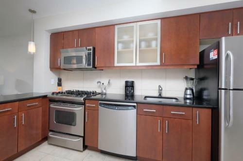 Apartamentos Churchill At Newseum Residences