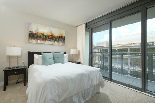 Apartamentos Churchill At Newseum Residences