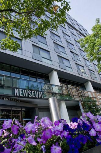 Apartamentos Churchill At Newseum Residences