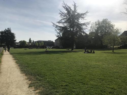 Apartamento T4 Refait � Neuf Rennes, 3 Ch. Parking, 2 Balcons.