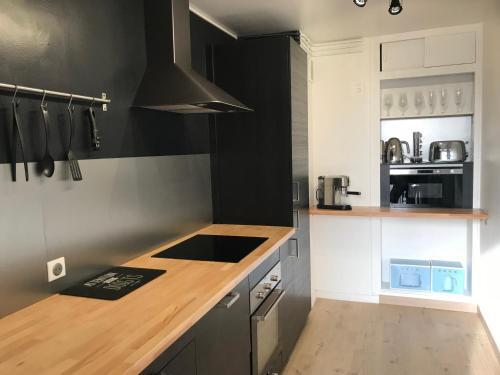 Apartamento T4 Refait � Neuf Rennes, 3 Ch. Parking, 2 Balcons.