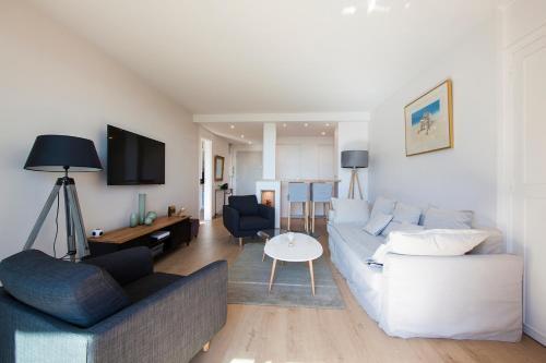 Apartamento T4 Refait � Neuf Rennes, 3 Ch. Parking, 2 Balcons.