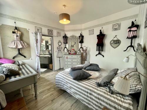 Charming Atypical 3 Bedroom Apartment