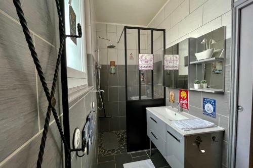 Charming Atypical 3 Bedroom Apartment