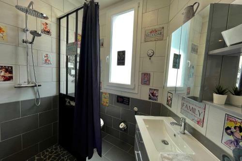 Charming Atypical 3 Bedroom Apartment