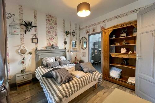 Charming Atypical 3 Bedroom Apartment
