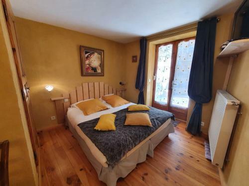 Hostal La Source