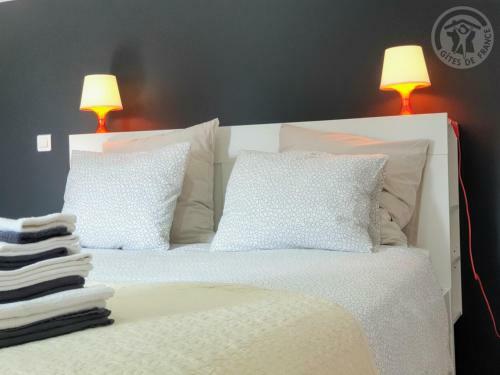 G�te Romeries, 3 Pi�ces, 4 Personnes - Fr-1-510-146