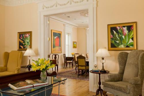Bed & Breakfast Embassy Circle Guest House