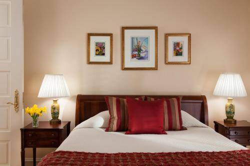 Bed & Breakfast Embassy Circle Guest House