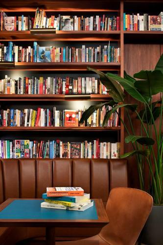 Twelve & K Hotel - Washington Dc