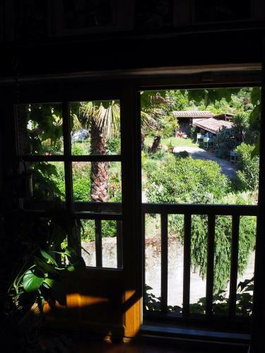 Bed & Breakfast Chambre D'h�tes Le Rougeyras