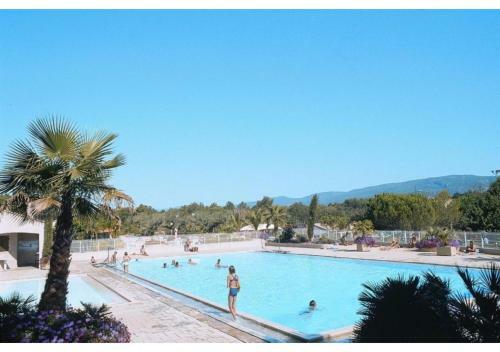 Country Camp Camping Le� Suves