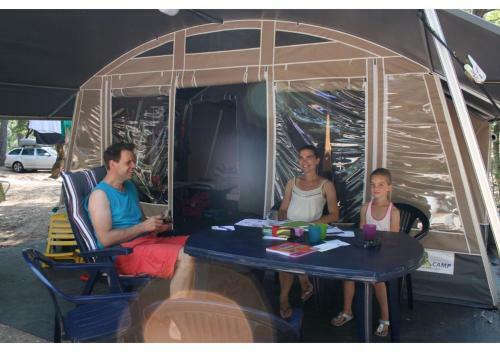 Country Camp Camping Le� Suves