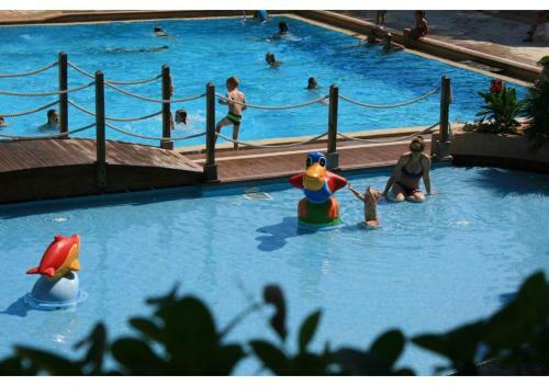 Country Camp Camping Le� Suves