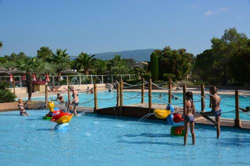 Joycasa Camping Le� Suves