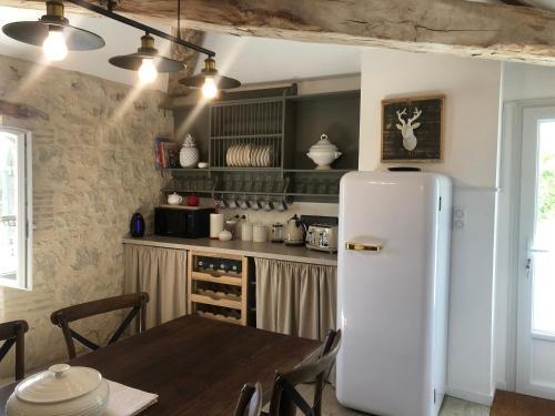 Inviting 3-bed Apartment In Monbahus 47290
