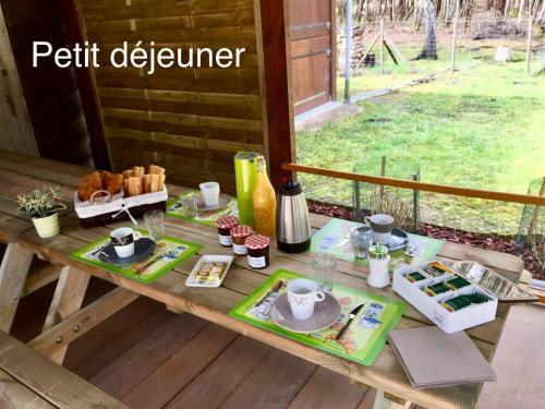 Bed & Breakfast Roulottes Du Chalet Des Pins