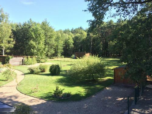 Bed & Breakfast Roulottes Du Chalet Des Pins
