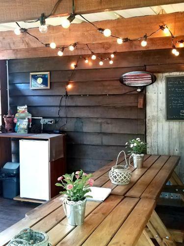 Bed & Breakfast Roulottes Du Chalet Des Pins