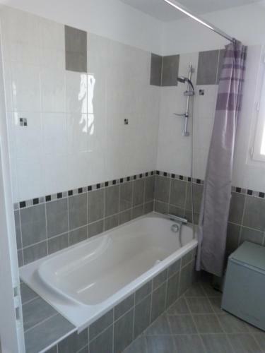 Bed & Breakfast Chez Patrick Roujan