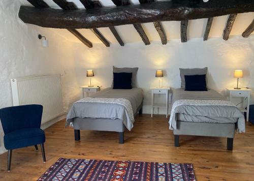 Hostal Les Deux Chevaux Chambres D?h�tes