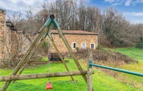 Stunning Home In Roussines With Wifi And 2 Bedrooms