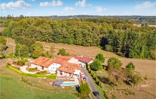 Stunning Home In Roussines With Wifi And 2 Bedrooms