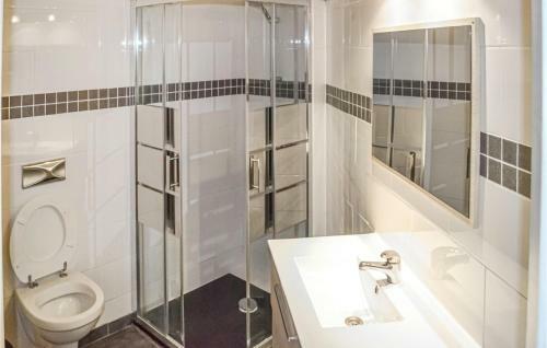 Stunning Home In Roussines With Wifi And 3 Bedrooms