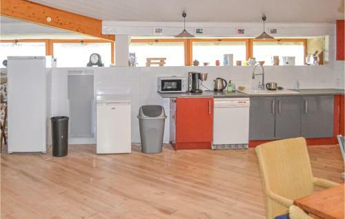 Stunning Home In Roussines With Wifi And 3 Bedrooms