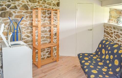 Stunning Home In Roussines With Wifi And 3 Bedrooms