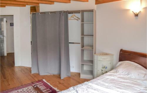 Stunning Home In Roussines With Wifi And 3 Bedrooms