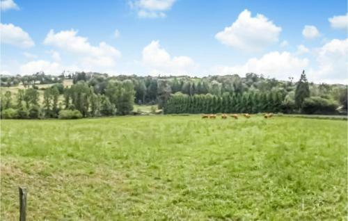 Stunning Home In Roussines With Wifi And 4 Bedrooms