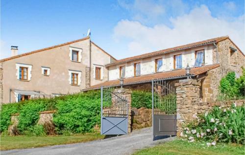 Stunning Home In Roussines With Wifi And 4 Bedrooms